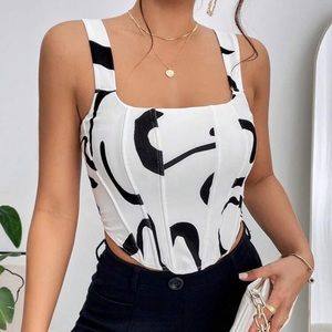 SHEIN Graphic Curved Hem Tank Top